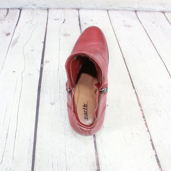 EARTH Red Leather Side Zip Heeled Ankle Booties Size 7.5 - Picture 6 of 9